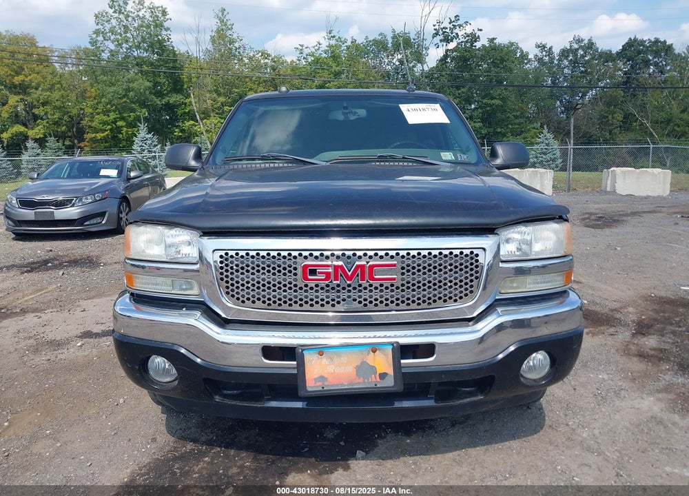 2005 GMC SIERRA 1500 SLT VIN: 2GTEK13T751359501
