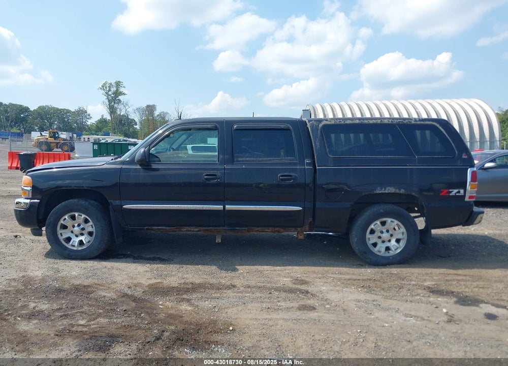 2005 GMC SIERRA 1500 SLT VIN: 2GTEK13T751359501