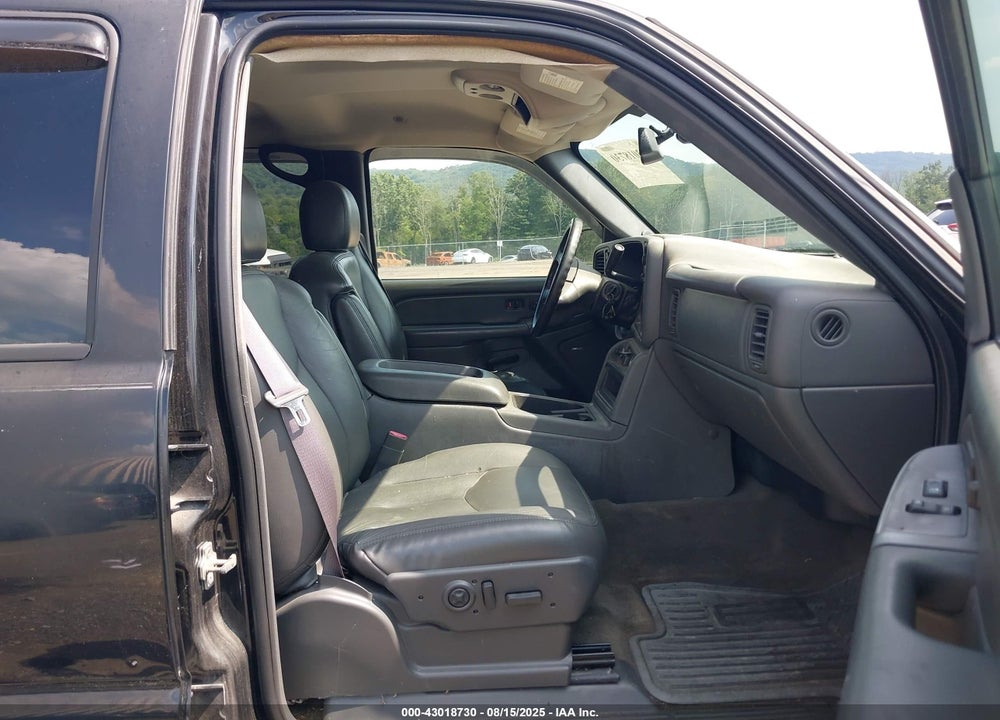2005 GMC SIERRA 1500 SLT VIN: 2GTEK13T751359501