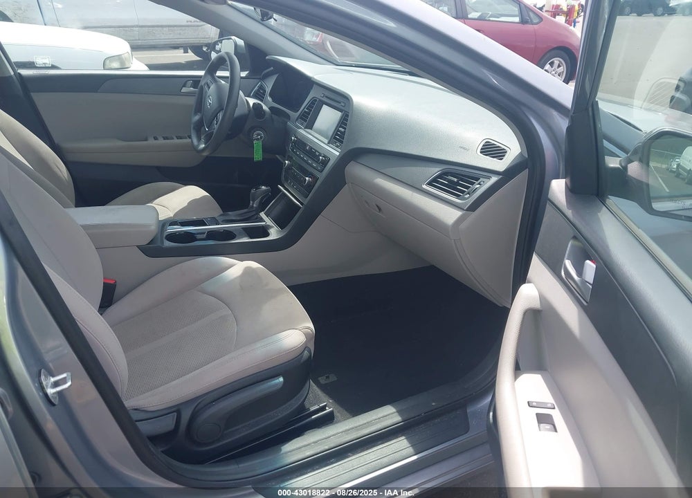 2016 HYUNDAI SONATA VIN: 5NPE24AF9GH364098