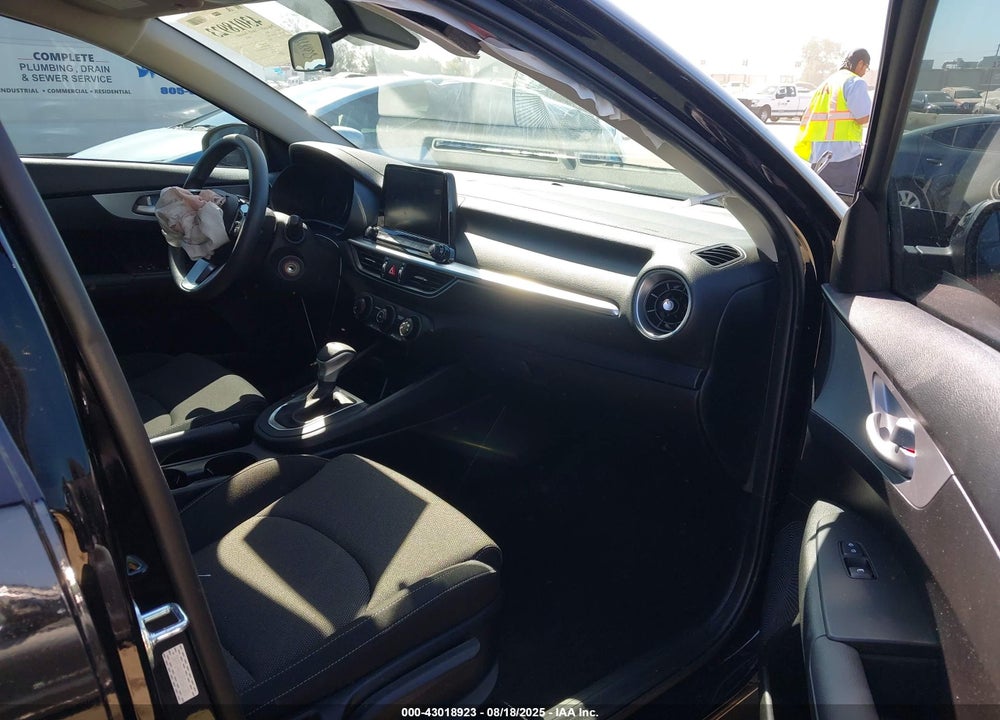 2023 KIA FORTE VIN: 3KPF24ADXPE641381