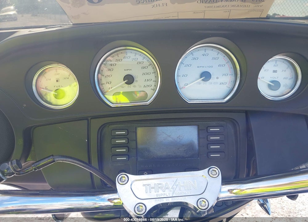 2019 HARLEY-DAVIDSON FLHX VIN: 1HD1KBC1XKB613067