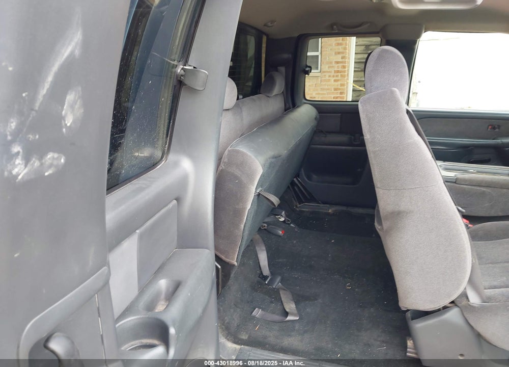 2002 GMC SIERRA 1500 SLE VIN: 1GTEK19T52Z303552