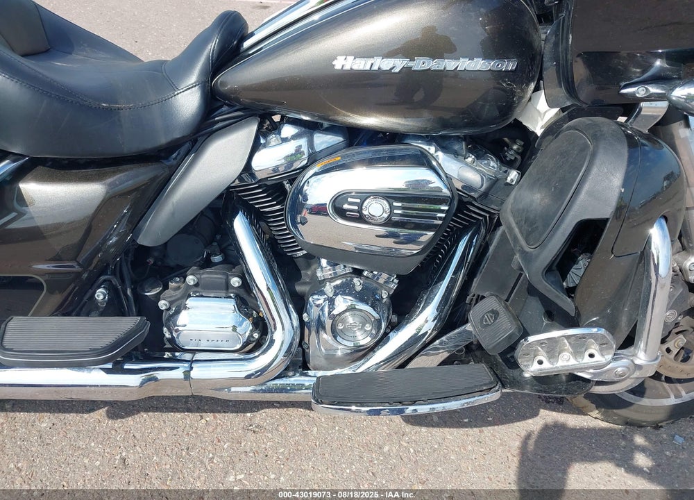 2020 HARLEY-DAVIDSON FLTRK VIN: 1HD1KZF14LB613331