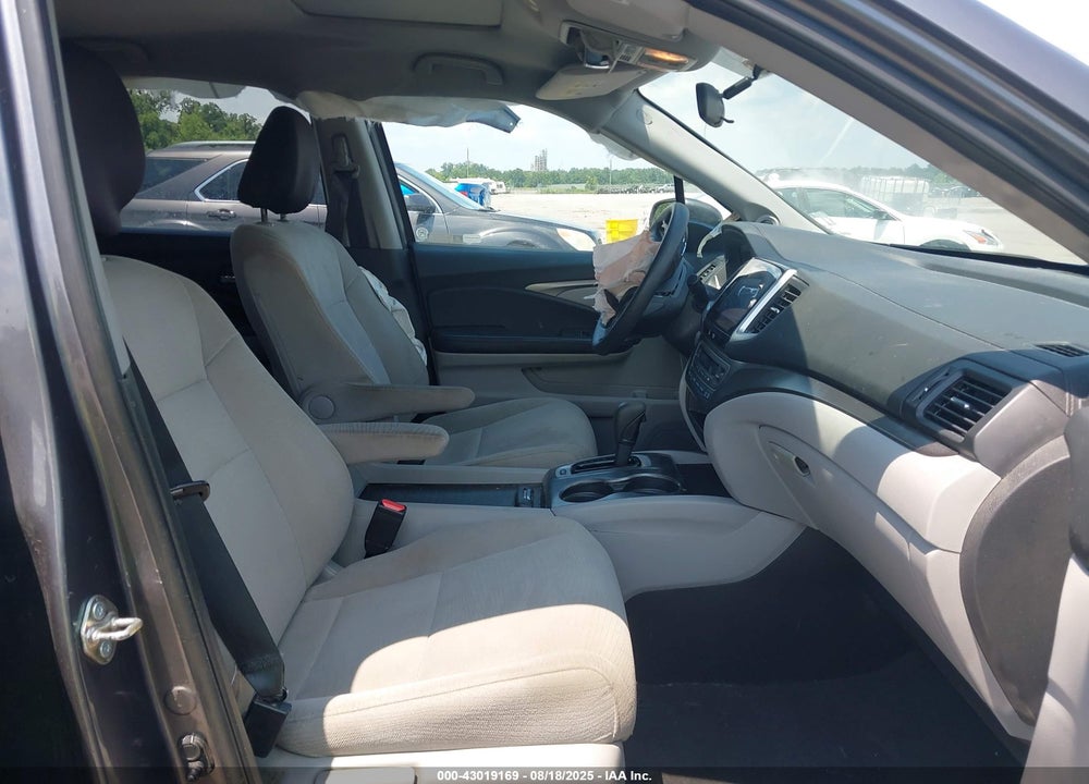 2018 HONDA PILOT VIN: 5FNYF5H32JB006978