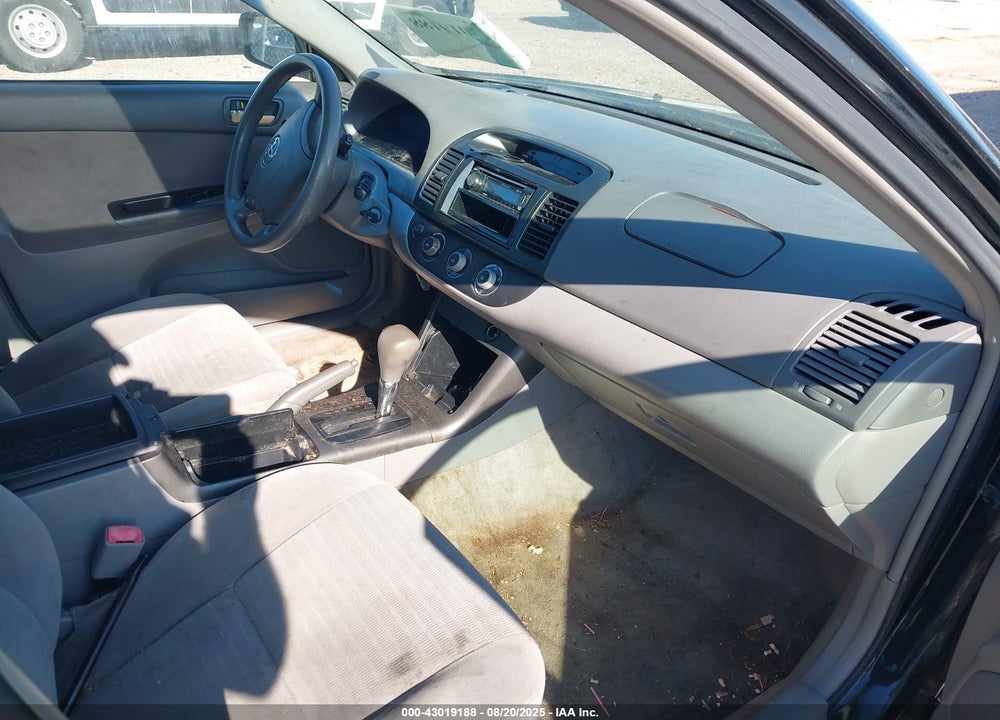2005 TOYOTA CAMRY LE VIN: 4T1BE32K75U385224
