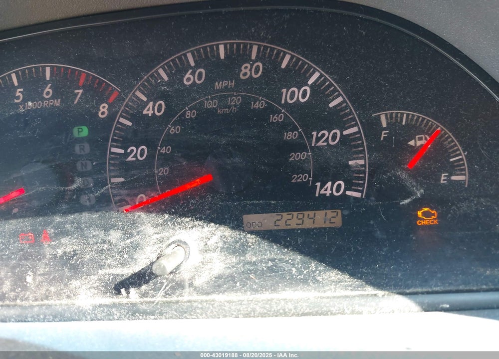 2005 TOYOTA CAMRY LE VIN: 4T1BE32K75U385224