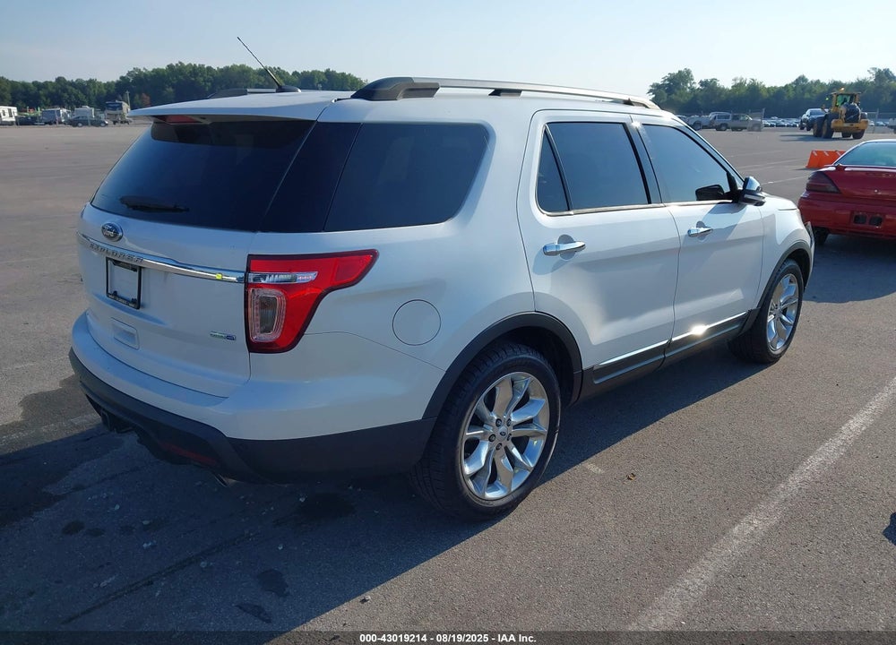 2014 FORD EXPLORER XLT VIN: 1FM5K8D82EGA12370