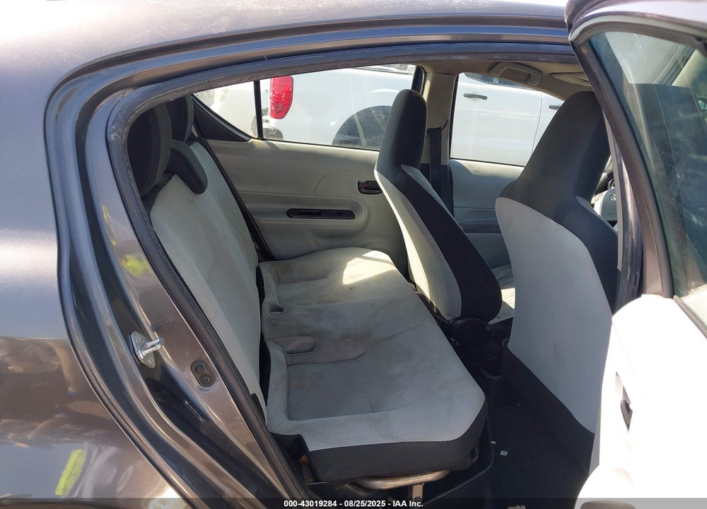 2012 TOYOTA PRIUS C ONE VIN: JTDKDTB34C1506323