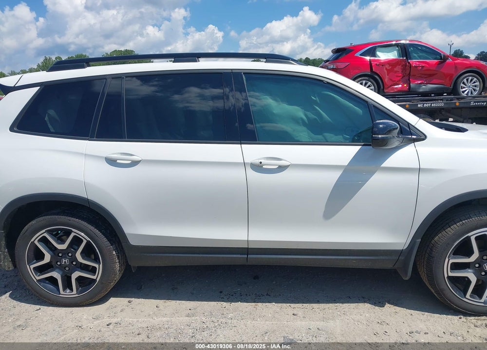 2023 HONDA PASSPORT VIN: 5FNYF8H01PB005336