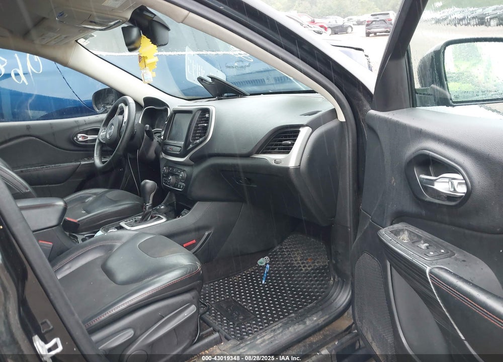 2016 JEEP CHEROKEE TRAILHAWK VIN: 1C4PJMBB1GW178363