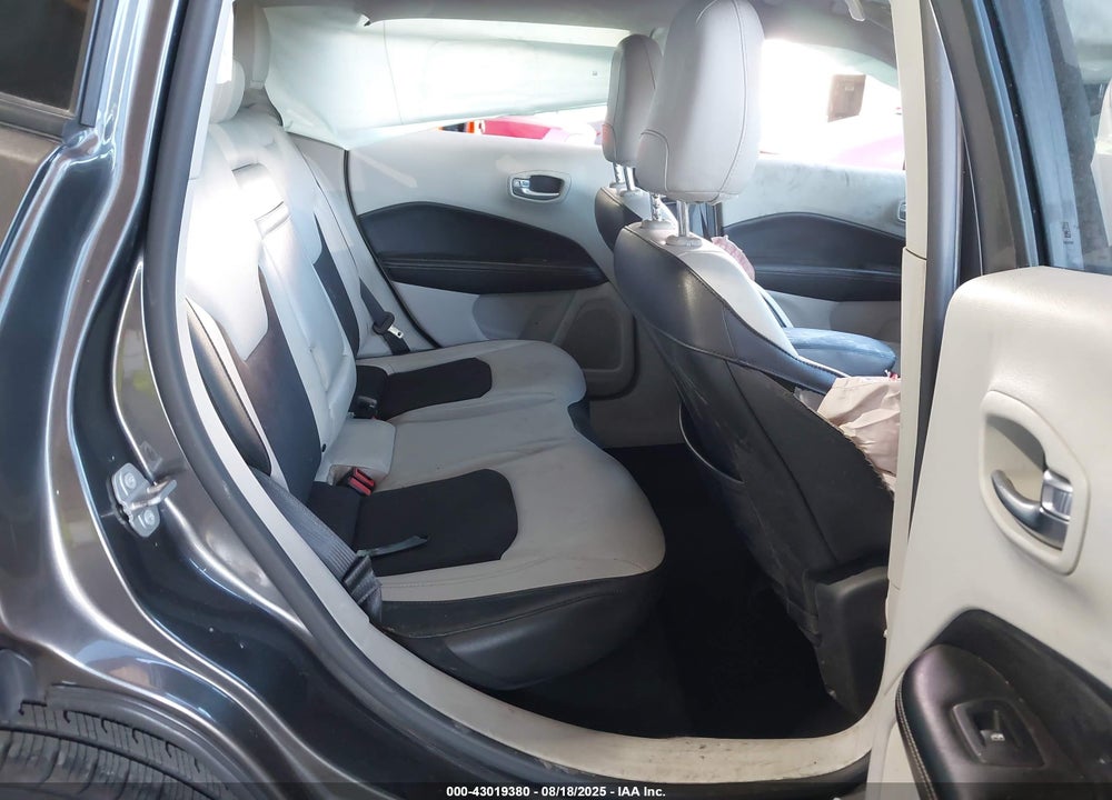 2017 JEEP NEW COMPASS LATITUDE FWD VIN: 3C4NJCBB1HT658797