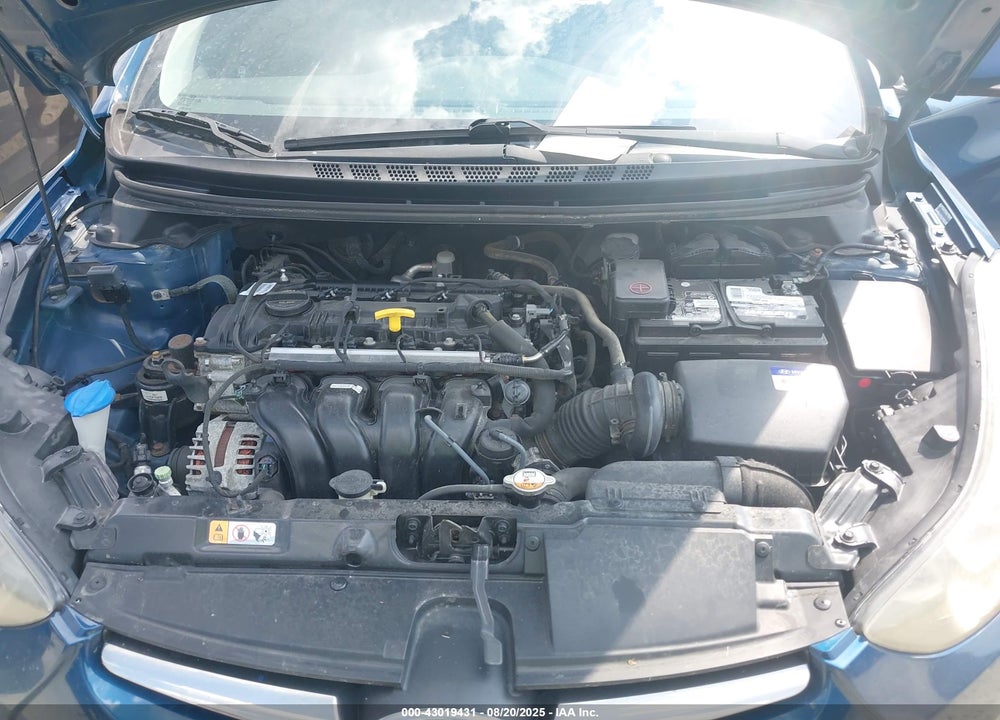 2014 HYUNDAI ELANTRA VIN: KMHDH4AE7EU057318