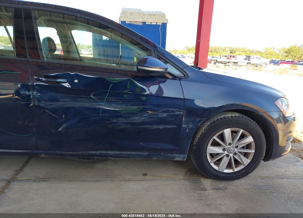 2017 VOLKSWAGEN GOLF VIN: 3VW217AU8HM035892