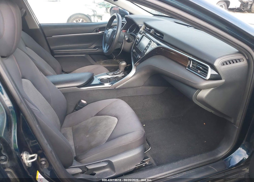 2018 TOYOTA CAMRY LE VIN: 4T1B11HK9JU503534