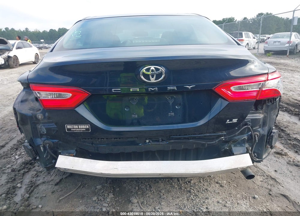 2018 TOYOTA CAMRY LE VIN: 4T1B11HK9JU503534