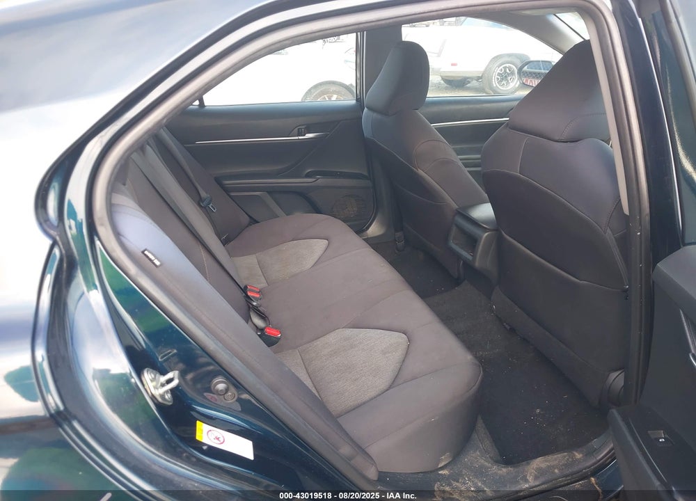 2018 TOYOTA CAMRY LE VIN: 4T1B11HK9JU503534