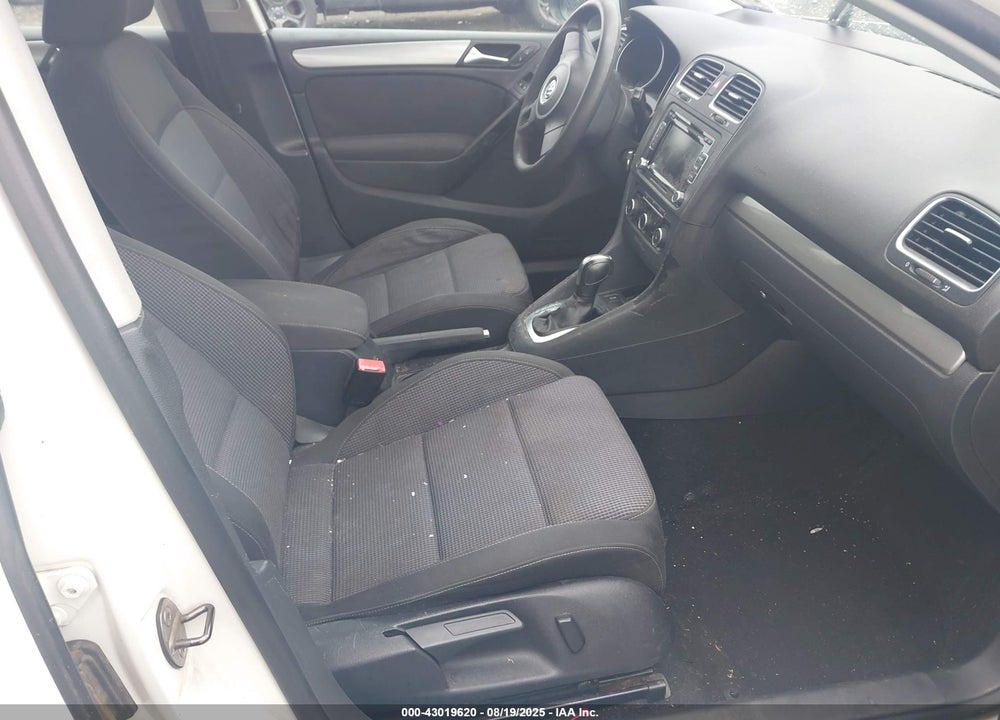 2012 VOLKSWAGEN GOLF VIN: WVWDB7AJ5CW318144