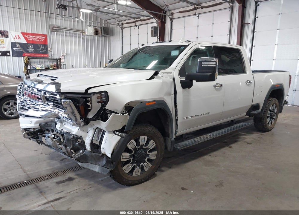 2024 GMC SIERRA 3500HD 4WD  STANDARD BED DENALI VIN: 1GT49WEY3RF242042