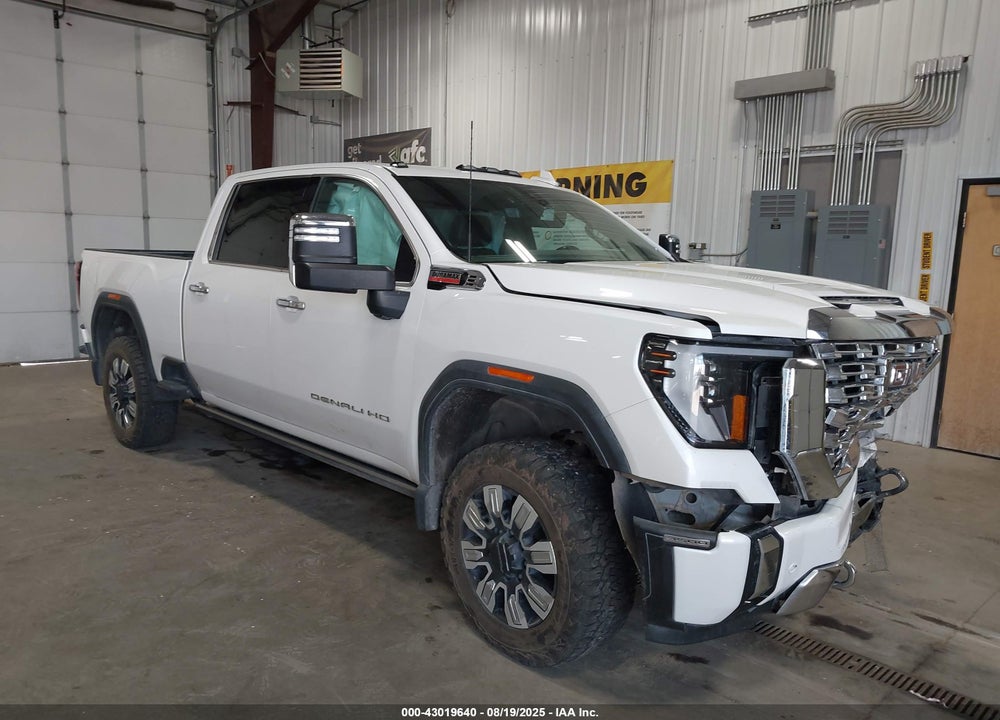 2024 GMC SIERRA 3500HD 4WD  STANDARD BED DENALI VIN: 1GT49WEY3RF242042