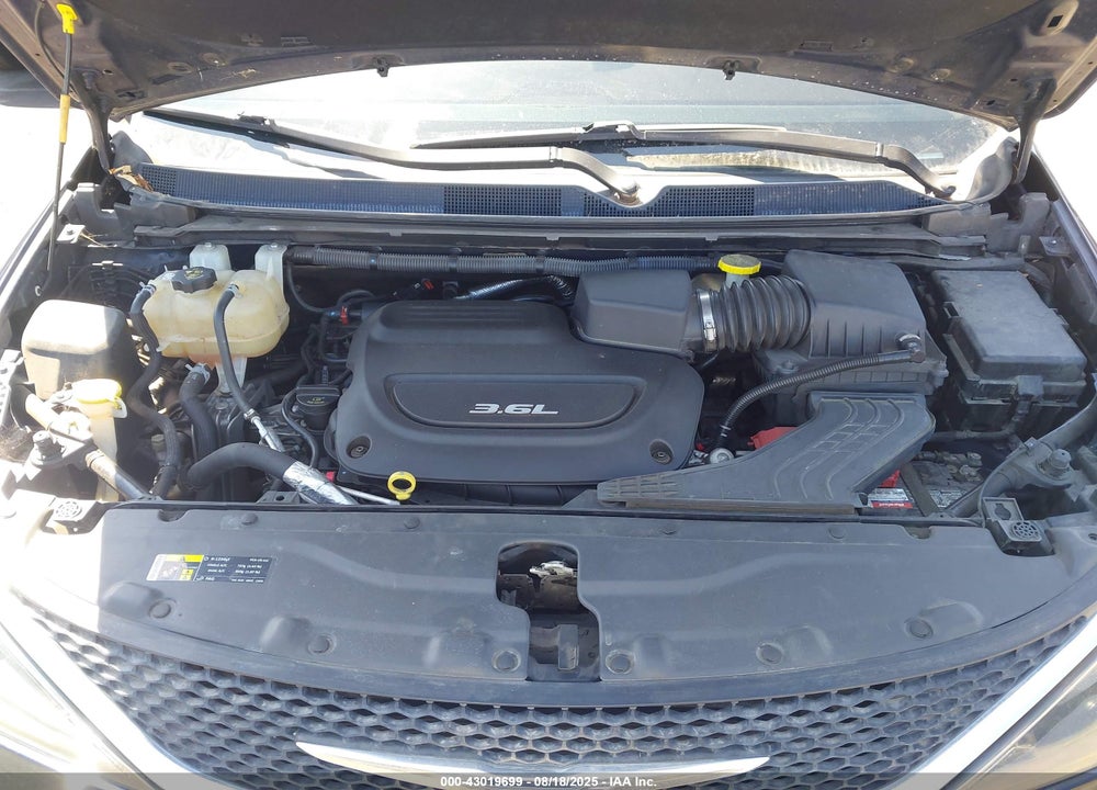 2017 CHRYSLER PACIFICA LX VIN: 2C4RC1CG3HR609209