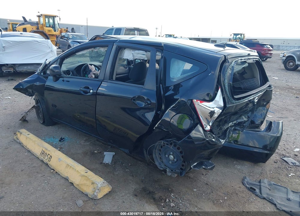 2014 NISSAN VERSA NOTE VIN: 3N1CE2CP0EL385883