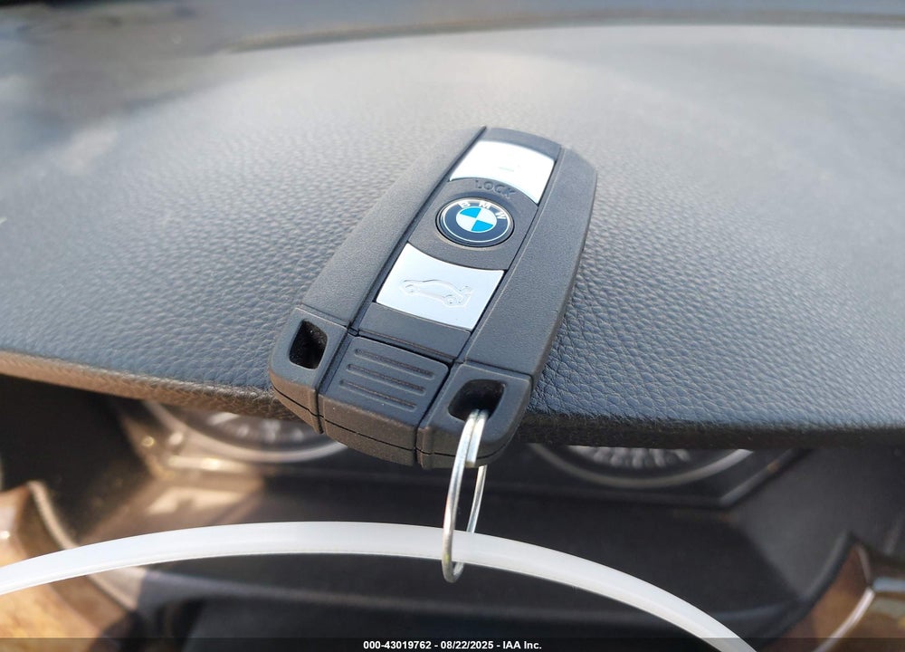 2009 BMW 3 SERIES VIN: WBAPH73599A173835
