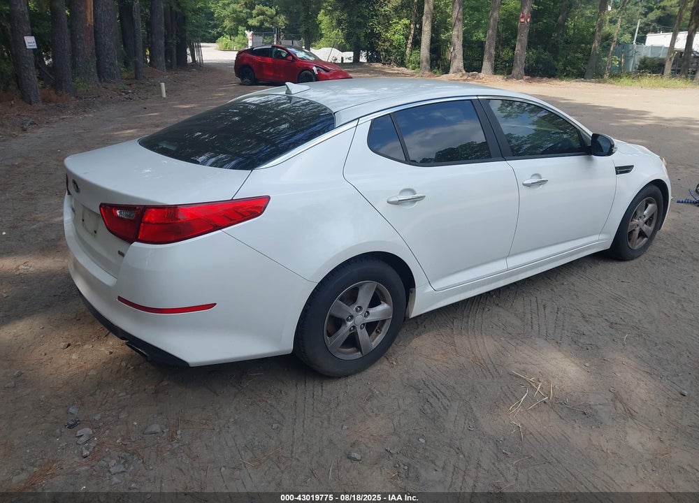 2015 KIA OPTIMA VIN: KNAGM4A71F5611444