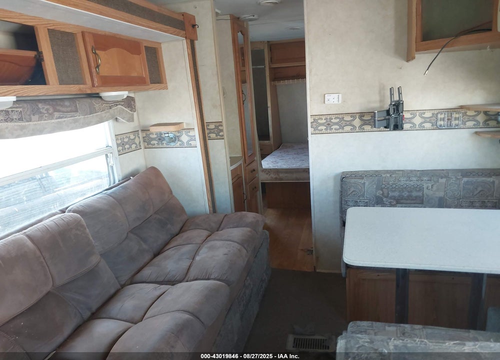 2005 FOREST RIVER SALEM VIN: 4X4TSMA295R392908