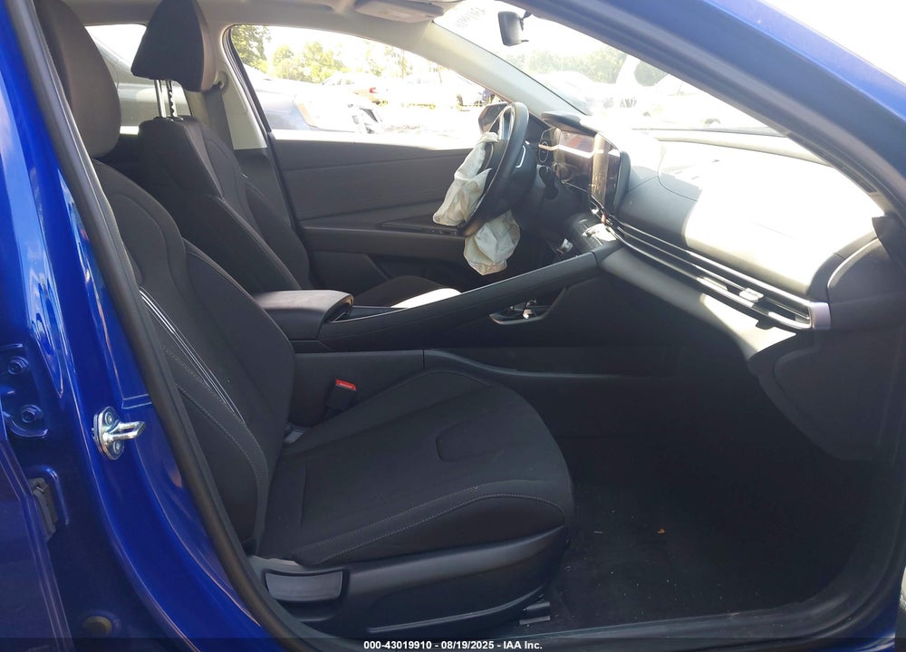 2025 HYUNDAI ELANTRA VIN: KMHLS4DG4SU972925