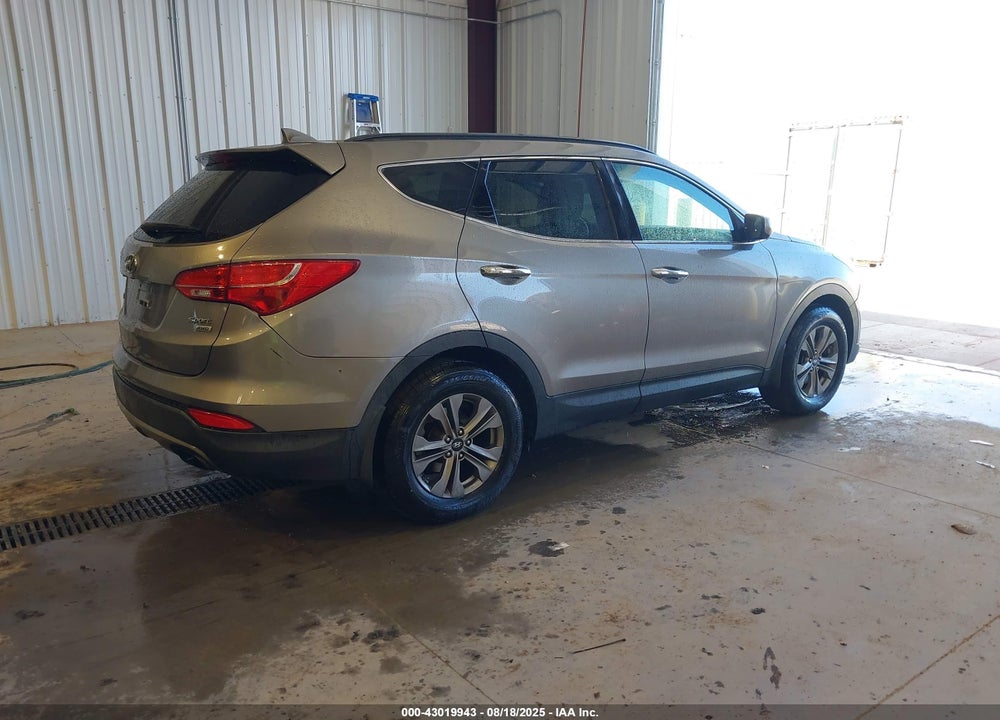 2016 HYUNDAI SANTA FE SPORT 2.4L VIN: 5XYZUDLB3GG374574