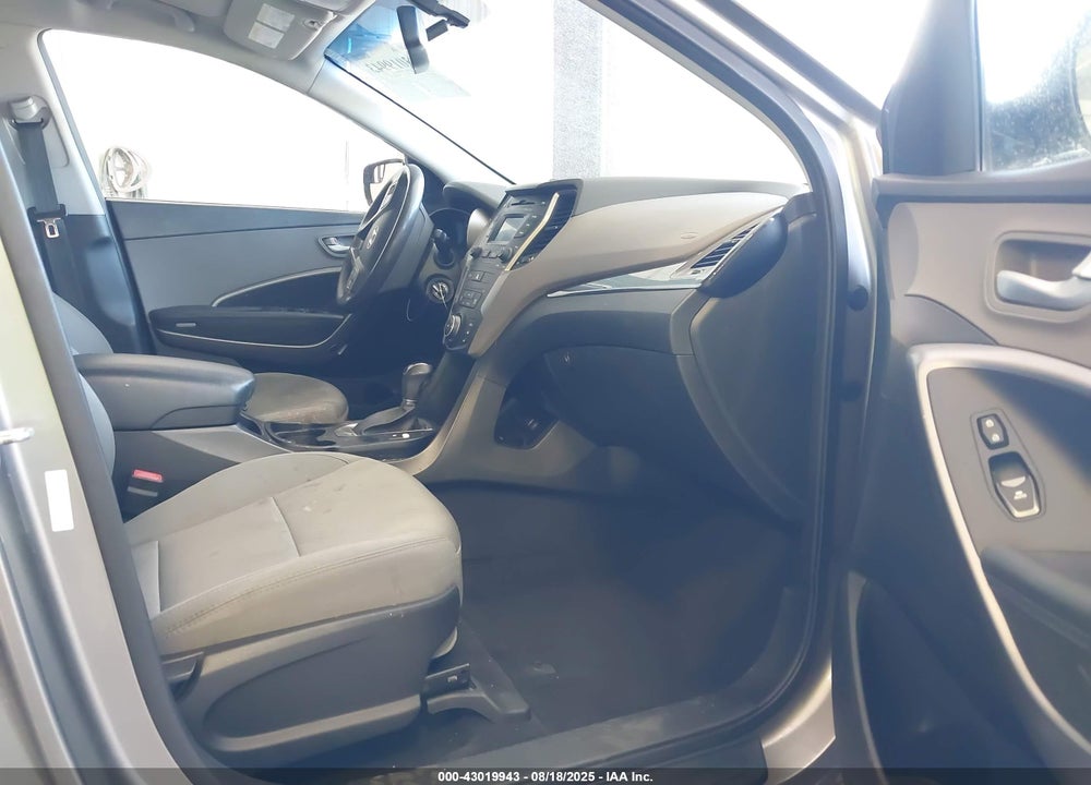 2016 HYUNDAI SANTA FE SPORT 2.4L VIN: 5XYZUDLB3GG374574