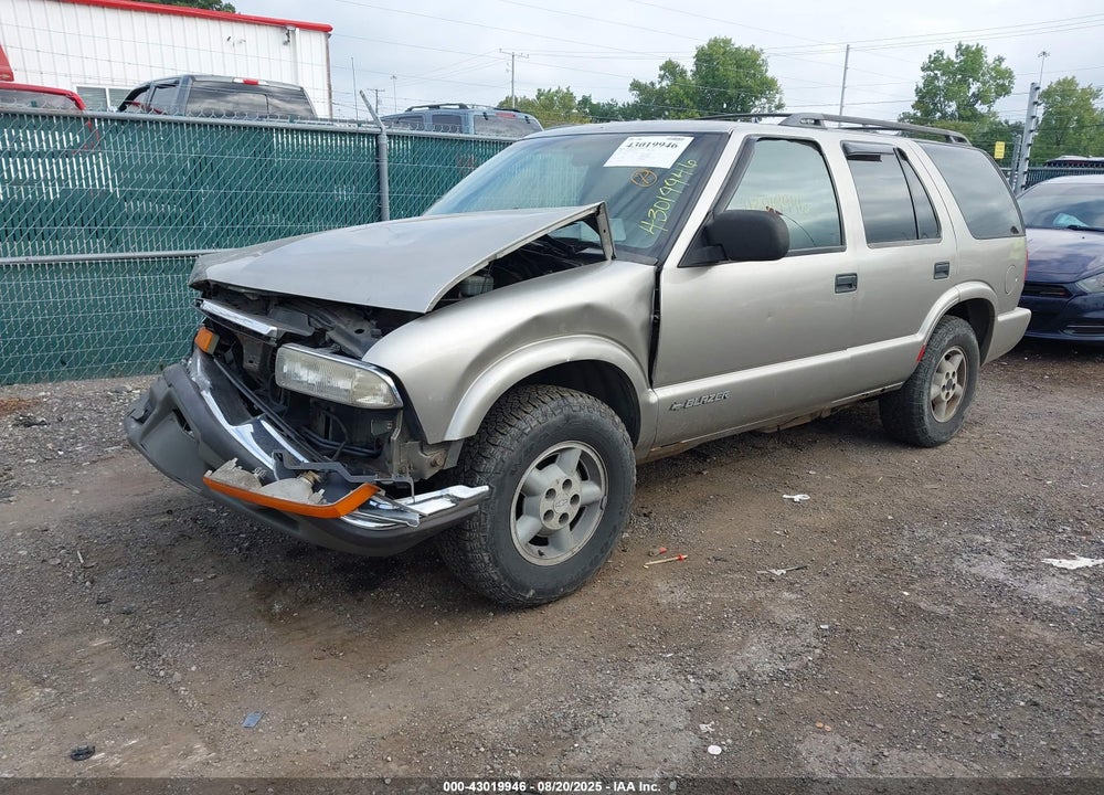 1998 CHEVROLET BLAZER VIN: 1GNDT13W6W2173668