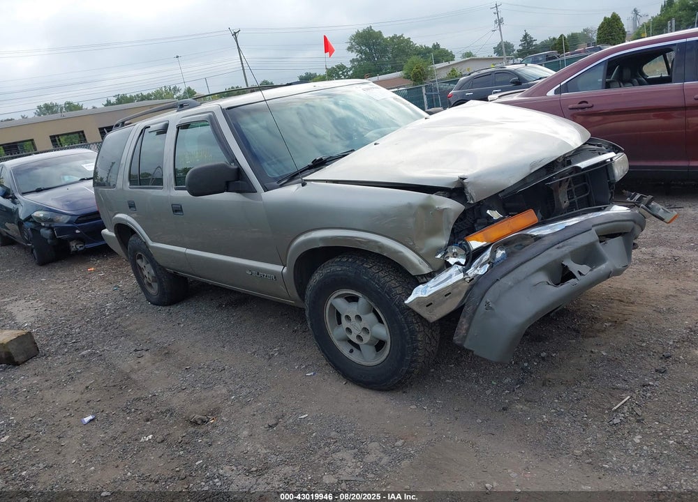 1998 CHEVROLET BLAZER VIN: 1GNDT13W6W2173668