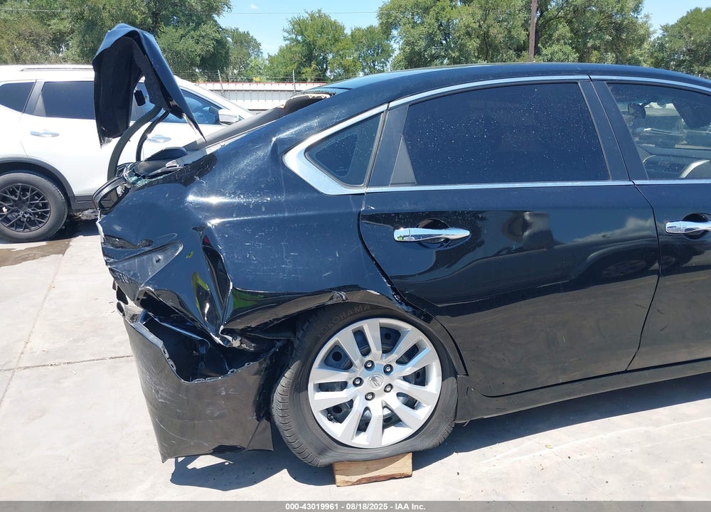 2015 NISSAN ALTIMA VIN: 1N4AL3AP7FC266945