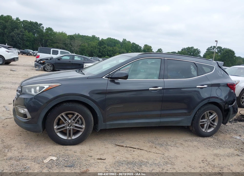 2017 HYUNDAI SANTA FE VIN: 5XYZU3LB1HG489475