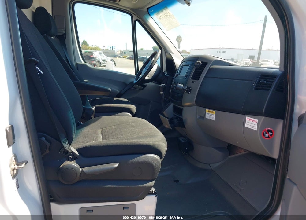2015 FREIGHTLINER SPRINTER 2500 HIGH ROOF VIN: WDYPE8DC0F5987833