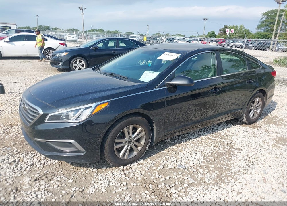 2016 HYUNDAI SONATA VIN: 5NPE24AF8GH347602