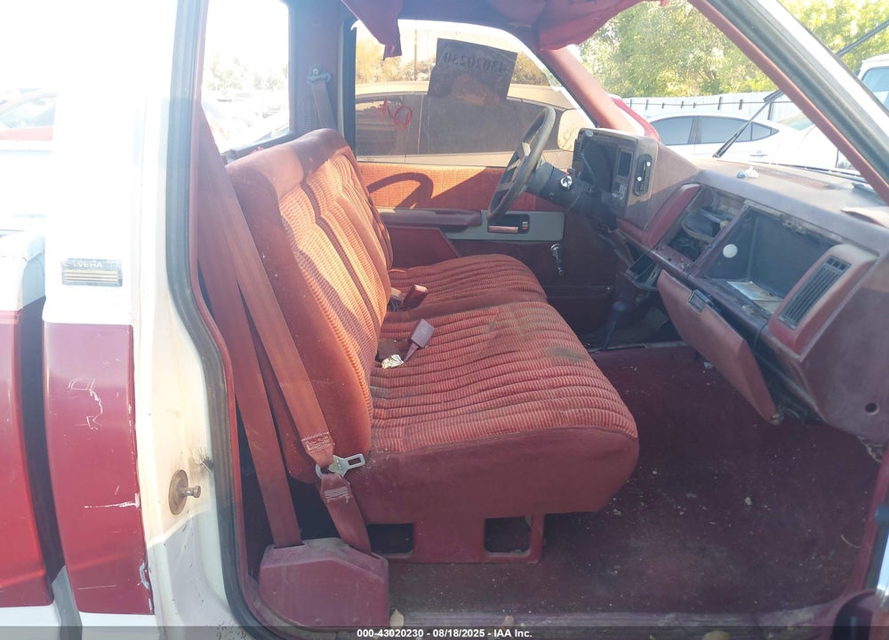 1990 CHEVROLET GMT-400 K2500 VIN: 1GCFK24K0LE131934