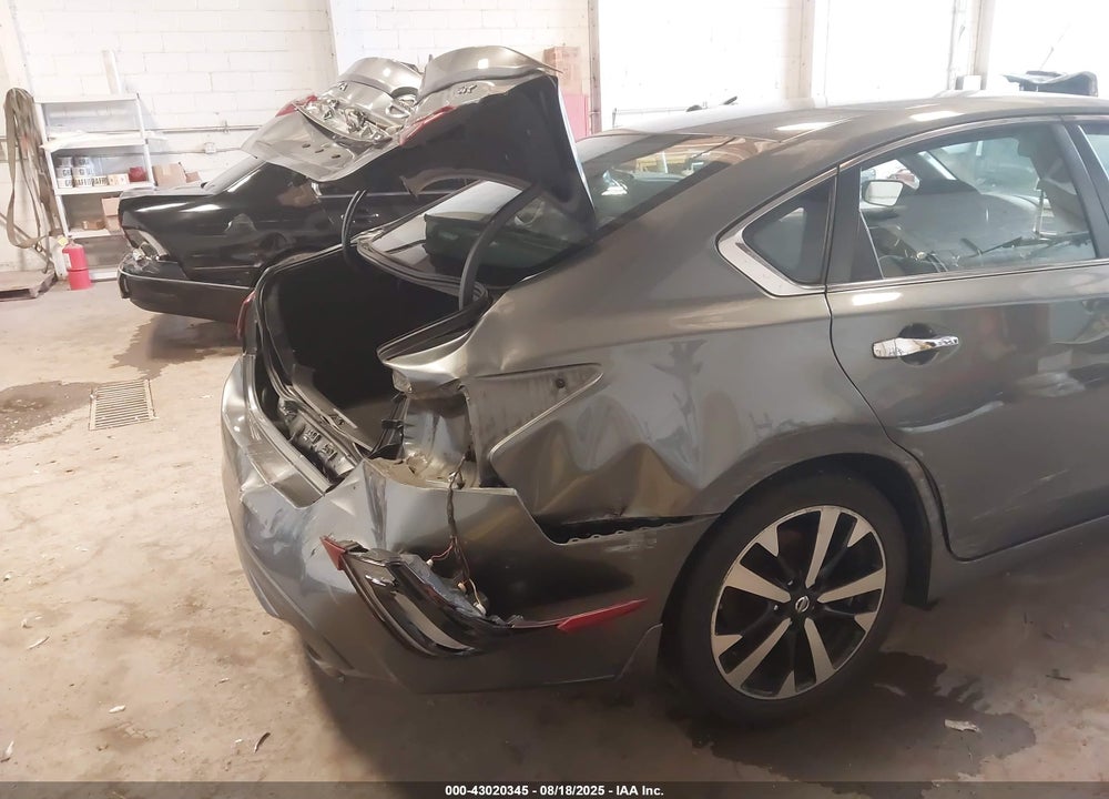 2018 NISSAN ALTIMA VIN: 1N4AL3AP6JC143839