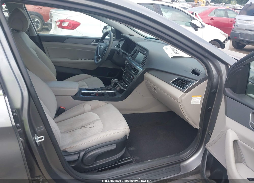 2017 HYUNDAI SONATA HYBRID SE VIN: KMHE24L18HA055941