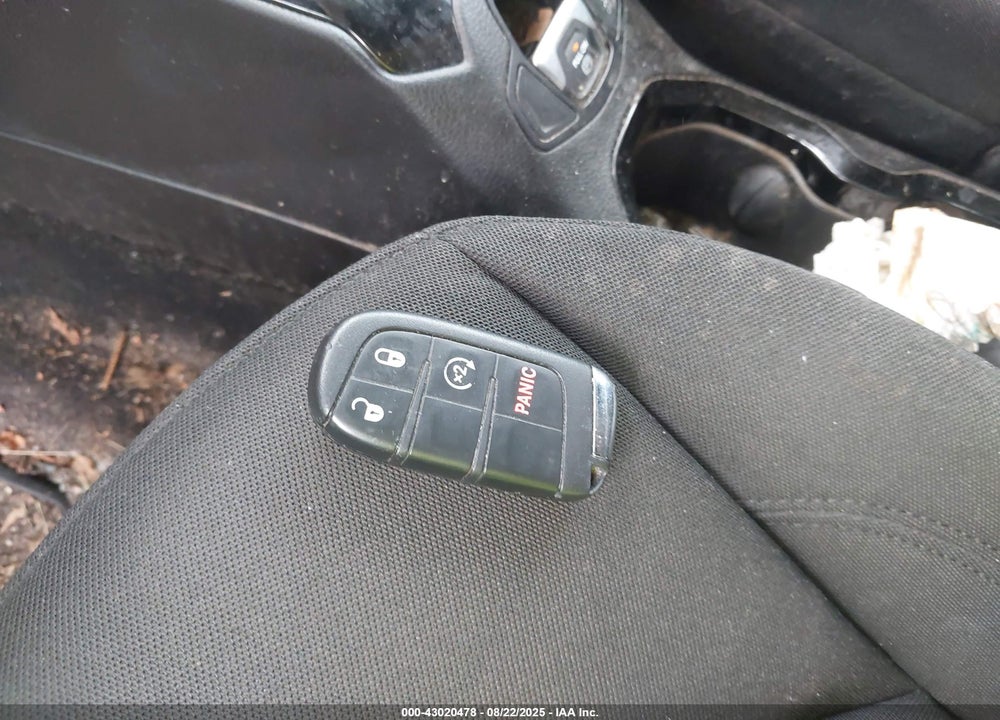 2017 JEEP RENEGADE VIN: ZACCJBBB2HPF21604