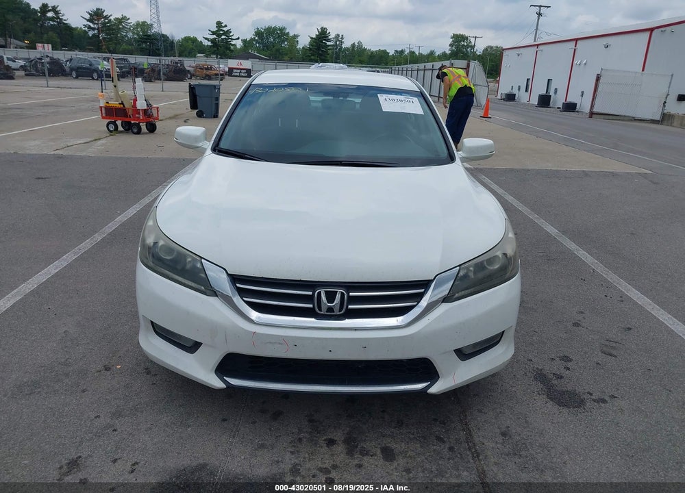 2014 HONDA ACCORD VIN: 1HGCR2F58EA806138