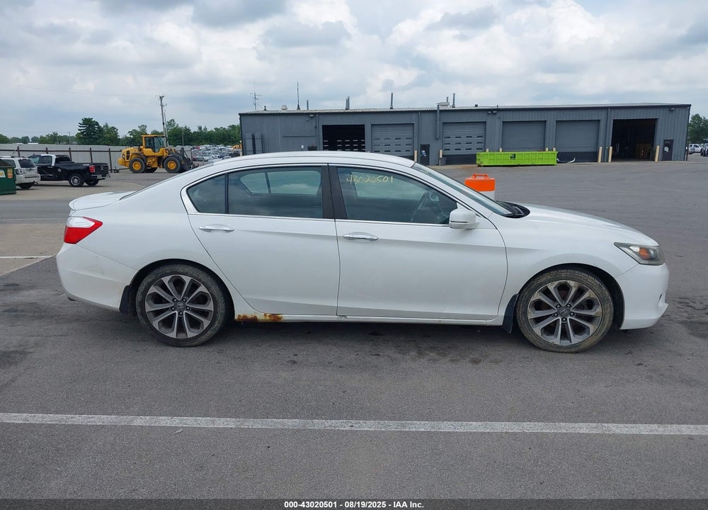 2014 HONDA ACCORD VIN: 1HGCR2F58EA806138