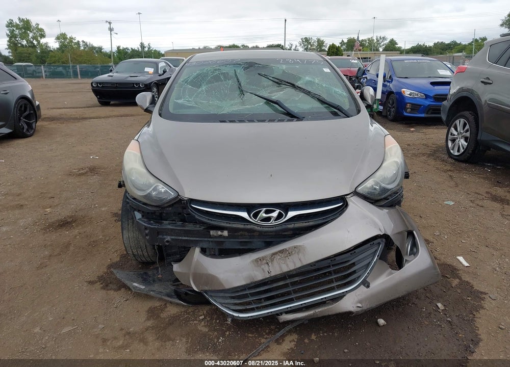 2013 HYUNDAI ELANTRA VIN: 5NPDH4AE1DH284775