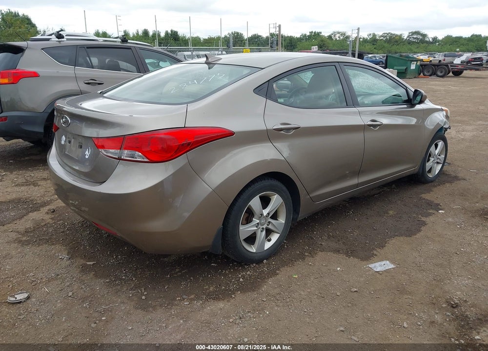 2013 HYUNDAI ELANTRA VIN: 5NPDH4AE1DH284775