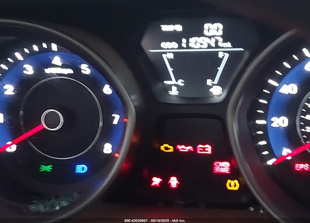 2013 HYUNDAI ELANTRA VIN: 5NPDH4AE1DH284775