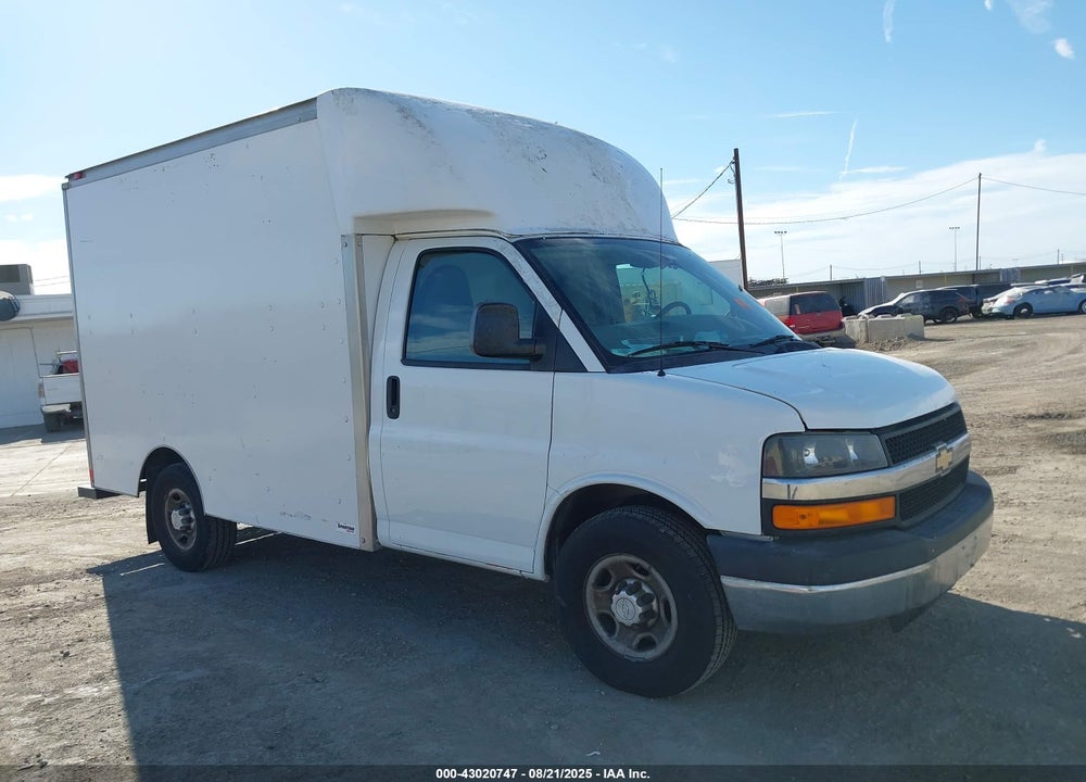 2015 CHEVROLET EXPRESS CUTAWAY 3500 VIN: 1GB0G2CF9F1132687