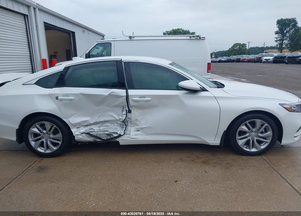 2018 HONDA ACCORD LX VIN: 1HGCV1F1XJA018443