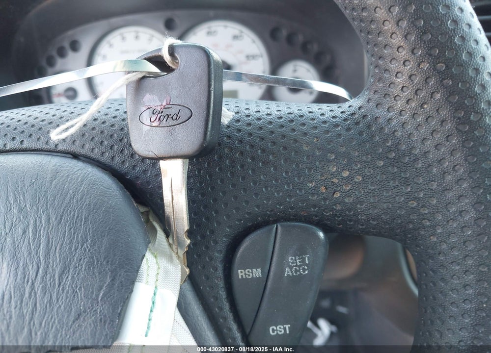 2004 FORD ESCAPE XLT VIN: 1FMYU93114KB43304